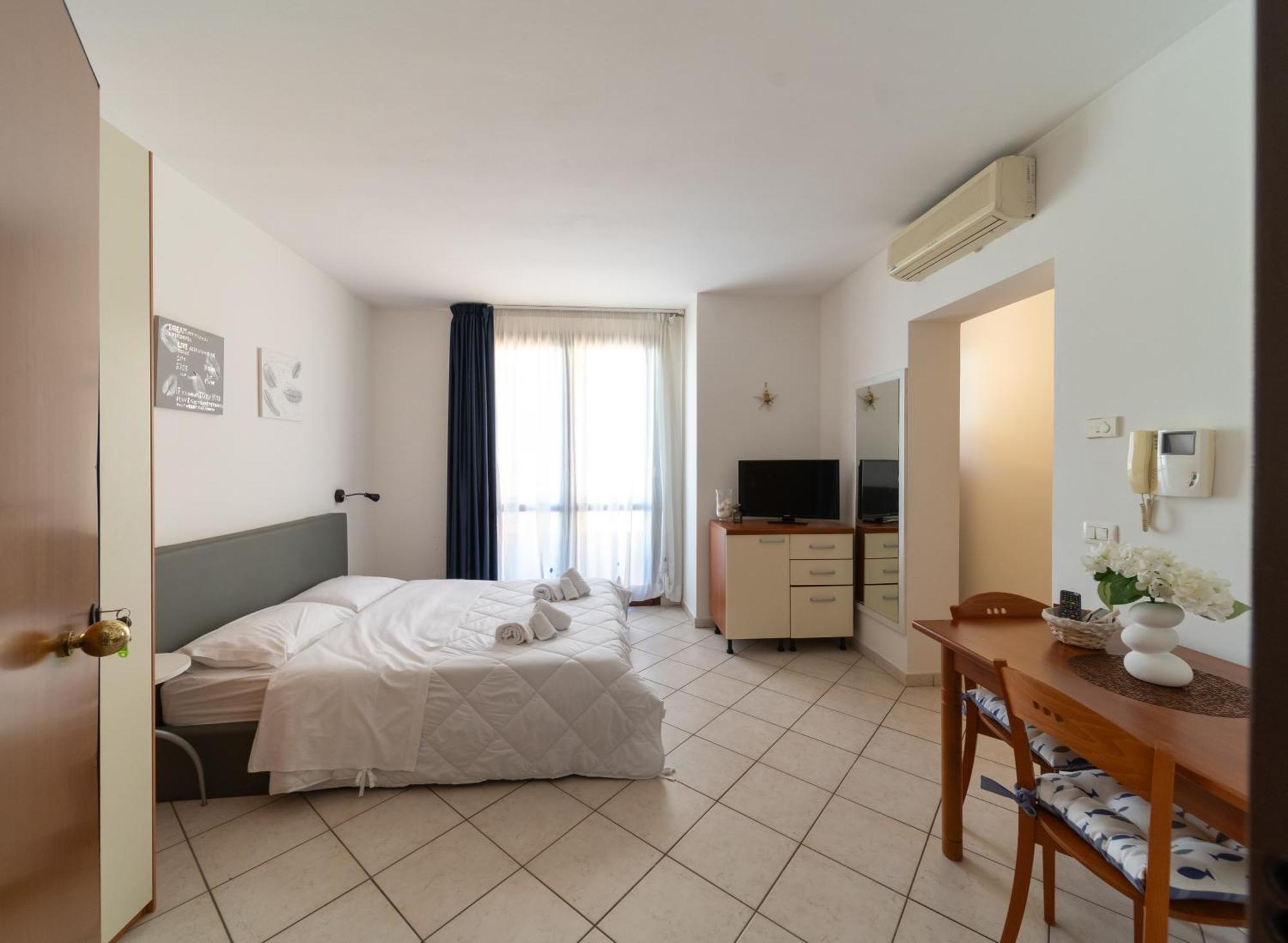 Residence Alessandra 체제나티코 외부 사진